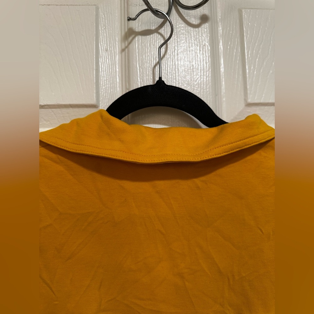 New York & Company Mini Yellow Button Up Shirt Dress in Women’s Small - Picture 11 of 11